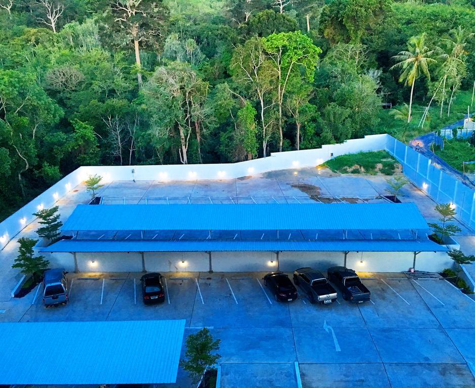 Happy Place Phuket Luaran gambar